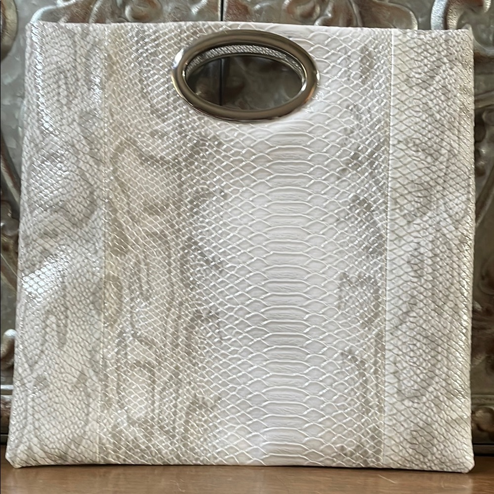 Elegant White Snakeskin Pattern Tote Bag